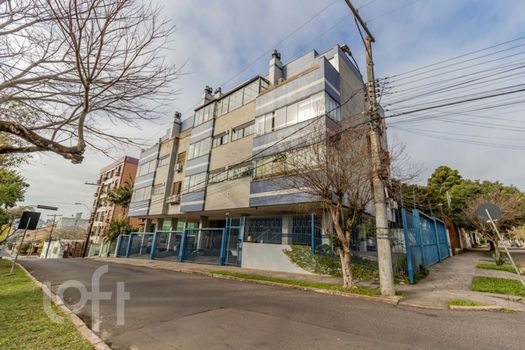 Foto 34 do(a) Apartamento de 2 quartos à venda em Vila Ipiranga, Porto Alegre