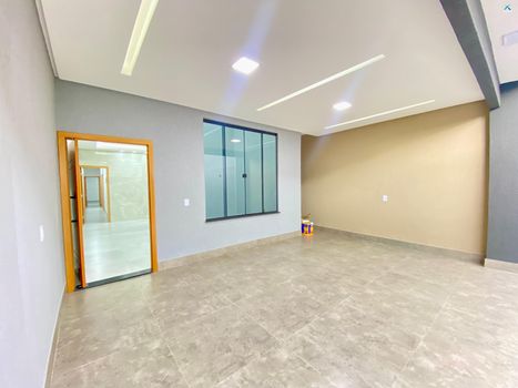 Foto 2 do(a) Casa de 3 quartos à venda em Jardim Itaipu, Goiânia