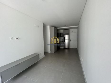 Foto 3 do(a) Apartamento de 2 quartos à venda em Córrego Grande, Florianópolis