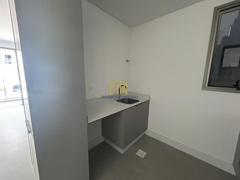 Foto 6 do(a) Apartamento de 2 quartos à venda em Córrego Grande, Florianópolis