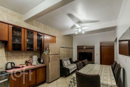 Foto 6 do(a) Casa de 4 quartos à venda em Santa Rosa de Lima, Porto Alegre