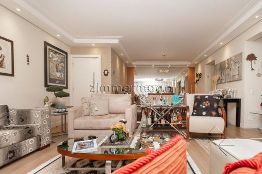 Foto 3 do(a) Apartamento de 3 quartos à venda em Indianópolis, São Paulo