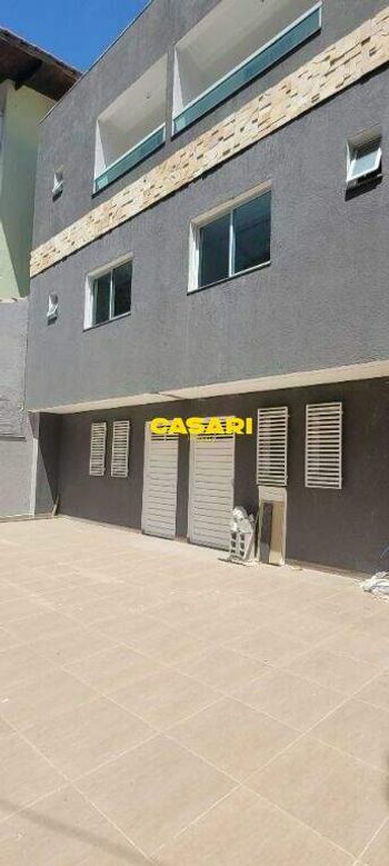 Foto 5 do(a) Casa de 2 quartos à venda em Vila Tibiriçá, Santo André
