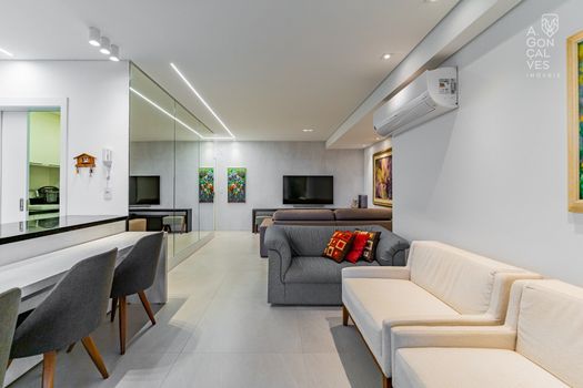 Foto 3 do(a) Apartamento de 3 quartos à venda em Mercês, Curitiba