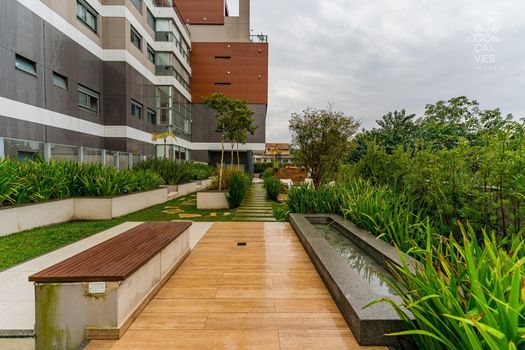 Foto 37 do(a) Apartamento de 3 quartos à venda em Mercês, Curitiba