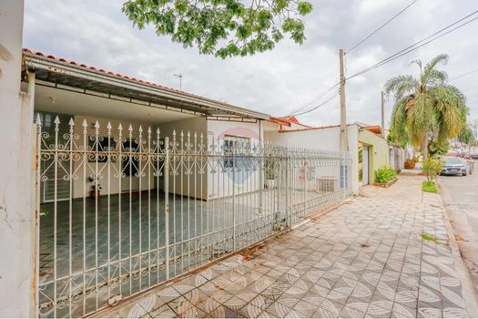 Foto 4 do(a) Casa de 6 quartos à venda em Jardim Paulistano, Sorocaba