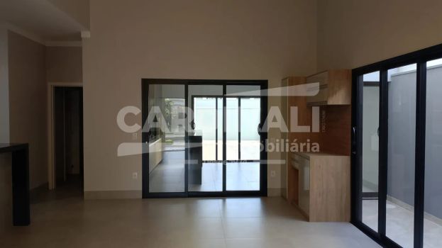 Foto 4 do(a) Casa em Condomínio de 3 quartos à venda em Condomínio Quinta das Tipuanas, Araraquara