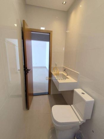 Foto 4 do(a) Casa de 3 quartos à venda em Residencial Recanto do Bosque, Goiânia