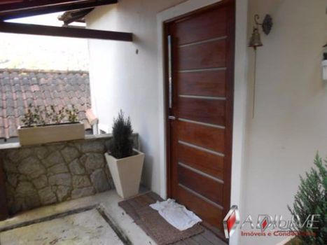 Foto 3 do(a) Casa em Condomínio de 2 quartos à venda em Quitandinha, Petrópolis