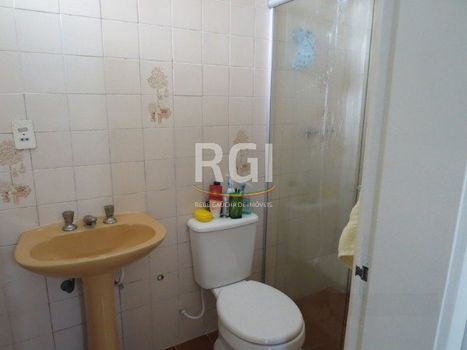 Foto 17 do(a) Casa em Condomínio de 3 quartos à venda em Santo Antônio, Porto Alegre