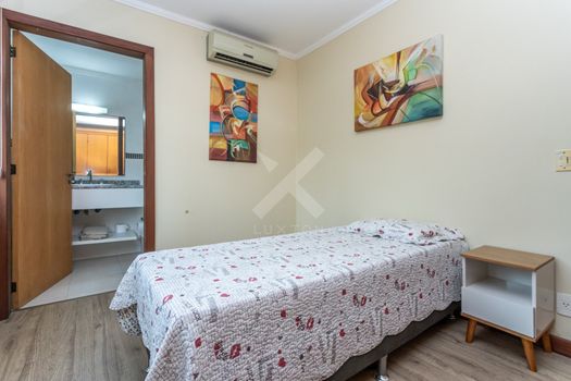 Foto 13 do(a) Casa em Condomínio de 5 quartos à venda em Hípica, Porto Alegre