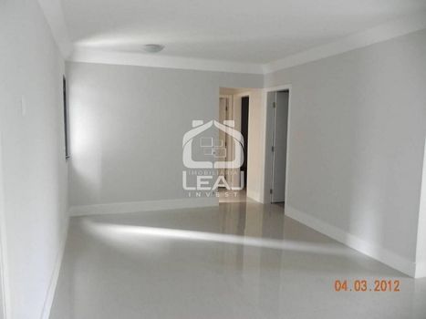 Foto 4 do(a) Apartamento de 3 quartos à venda em Vila Suzana, São Paulo