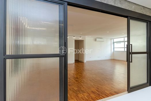 Foto 4 do(a) Apartamento de 3 quartos à venda em Cerqueira César, São Paulo