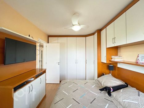Foto 24 do(a) Apartamento de 3 quartos à venda em Vila Ipiranga, Porto Alegre