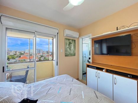 Foto 23 do(a) Apartamento de 3 quartos à venda em Vila Ipiranga, Porto Alegre