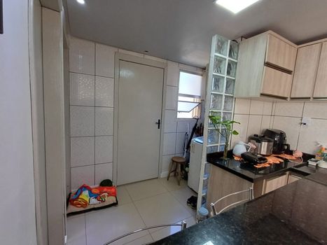 Foto 28 do(a) Apartamento de 2 quartos à venda em Olaria, Canoas