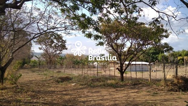 Foto 32 do(a) Fazenda / Sítio / Chácara de 2 quartos à venda em Paranoá, Brasília