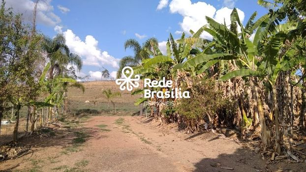 Foto 17 do(a) Fazenda / Sítio / Chácara de 2 quartos à venda em Paranoá, Brasília