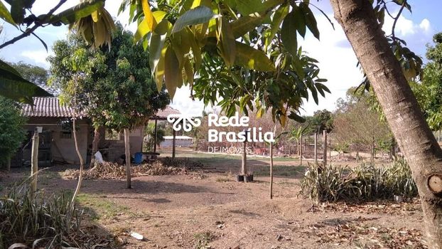 Foto 28 do(a) Fazenda / Sítio / Chácara de 2 quartos à venda em Paranoá, Brasília