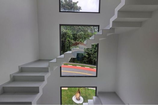 Foto 14 do(a) Casa em Condomínio de 4 quartos à venda em Residencial Real Park, Arujá