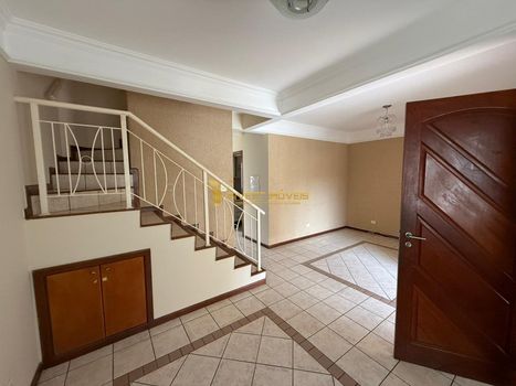 Foto 6 do(a) Casa em Condomínio de 3 quartos à venda em Parque Jamaica, Londrina