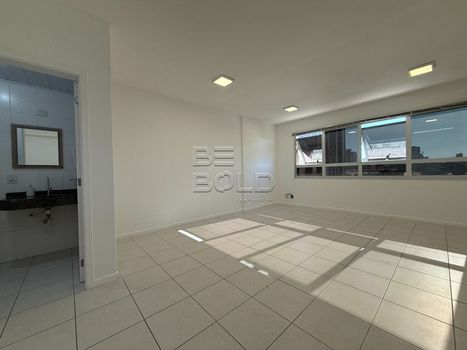 Foto 6 do(a) Sala / Conjunto Comercial false à venda em Estreito, Florianópolis