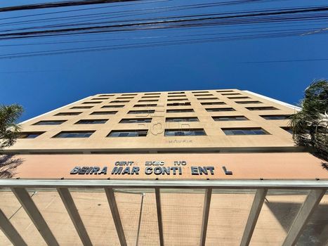 Foto 1 do(a) Sala / Conjunto Comercial false à venda em Estreito, Florianópolis