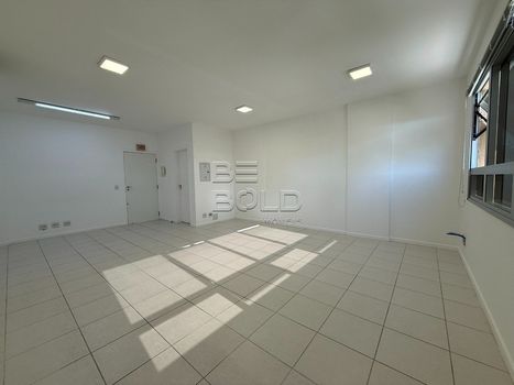 Foto 12 do(a) Sala / Conjunto Comercial false à venda em Estreito, Florianópolis