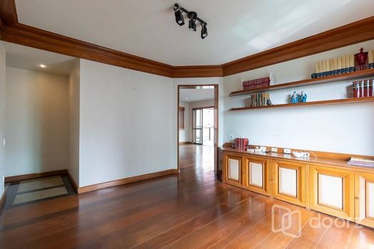 Foto 6 do(a) Apartamento de 3 quartos à venda em Moema, São Paulo