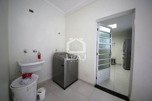 Foto 9 do(a) Casa de 3 quartos à venda em Vila Inglesa, São Paulo