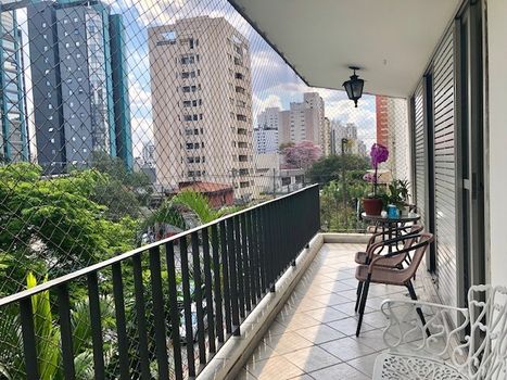 Foto 11 do(a) Apartamento de 4 quartos à venda em Indianópolis, São Paulo