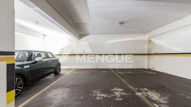 Foto 37 do(a) Apartamento de 4 quartos à venda em Petrópolis, Porto Alegre
