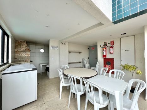 Foto 7 do(a) Apartamento de 2 quartos à venda em Tirol, Natal