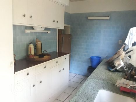 Foto 25 do(a) Casa de 3 quartos à venda em Ponta Grossa, Porto Alegre