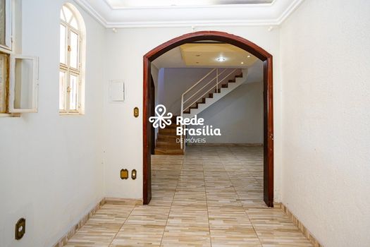 Foto 1 do(a) Casa de 5 quartos à venda em Setor Leste (Gama), Brasília