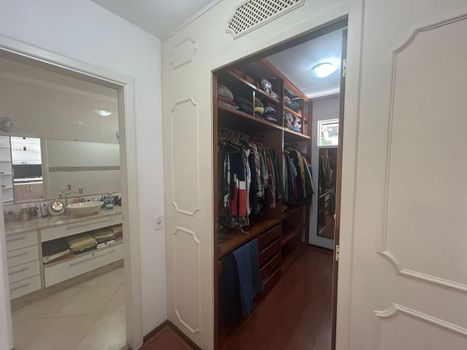 Foto 43 do(a) Casa de 3 quartos à venda em Mosela, Petrópolis