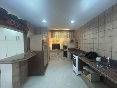 Foto 18 do(a) Casa de 3 quartos à venda em Mosela, Petrópolis