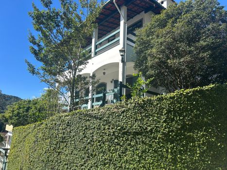 Foto 2 do(a) Casa de 3 quartos à venda em Mosela, Petrópolis