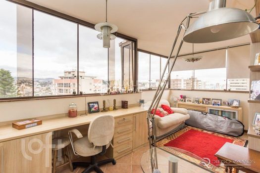 Foto 24 do(a) Apartamento de 3 quartos à venda em Petrópolis, Porto Alegre