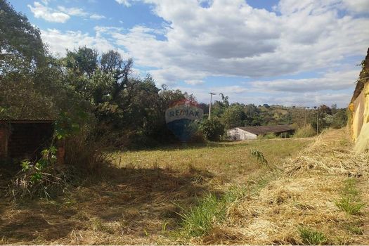 Foto 25 do(a) Fazenda / Sítio / Chácara de 3 quartos à venda em Cercado Grande I, Itapira