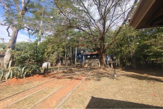 Foto 2 do(a) Fazenda / Sítio / Chácara de 3 quartos à venda em Cercado Grande I, Itapira