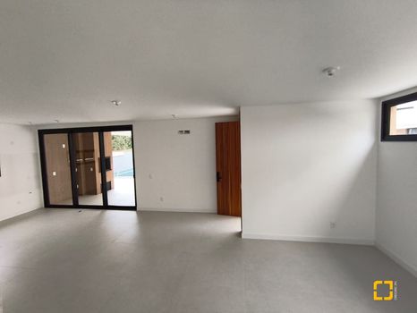 Foto 5 do(a) Casa em Condomínio de 3 quartos à venda em Cacupé, Florianópolis