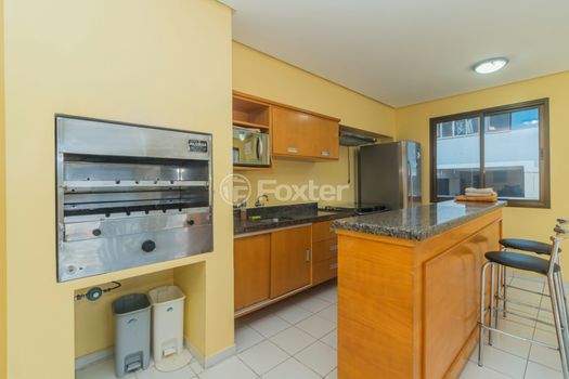 Foto 47 do(a) Apartamento de 3 quartos à venda em Vila Ipiranga, Porto Alegre