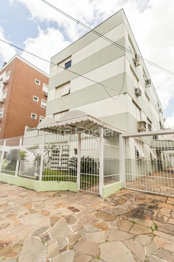 Foto 29 do(a) Apartamento de 2 quartos à venda em Passo da Areia, Porto Alegre