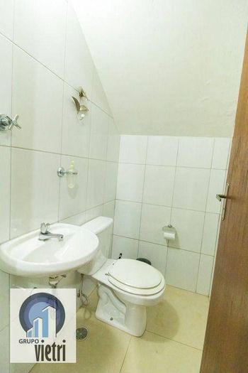 Foto 6 do(a) Casa de 3 quartos à venda em Vila Carbone, São Paulo