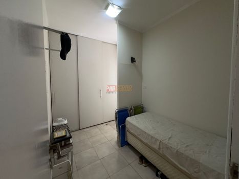 Foto 44 do(a) Casa de 3 quartos à venda em Parque Industriário, Santo André