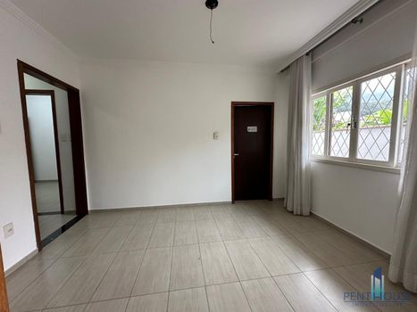 Foto 4 do(a) Casa de 4 quartos à venda em Vila Nova, Jaraguá do Sul
