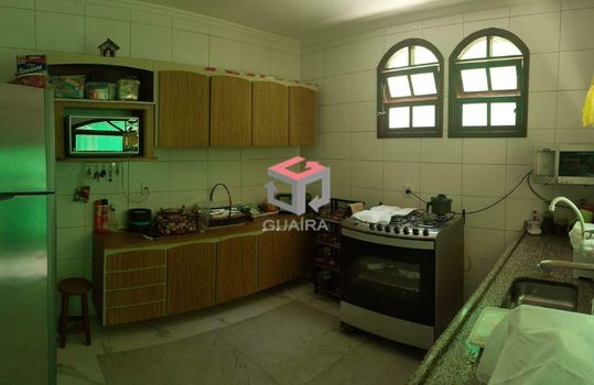 Foto 5 do(a) Casa de 3 quartos à venda em Jardim Utinga, Santo André