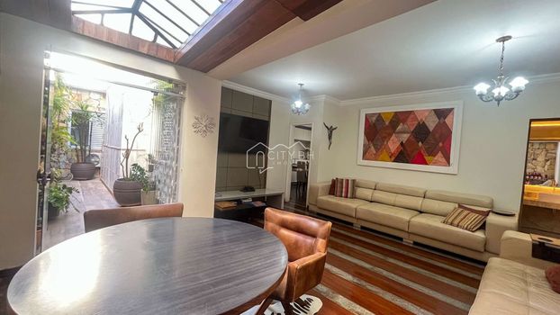 Foto 2 do(a) Sala / Conjunto Comercial de 5 quartos à venda em Santo Antônio, Belo Horizonte