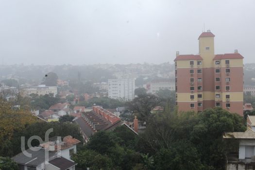 Foto 6 do(a) Apartamento de 3 quartos à venda em Teresópolis, Porto Alegre